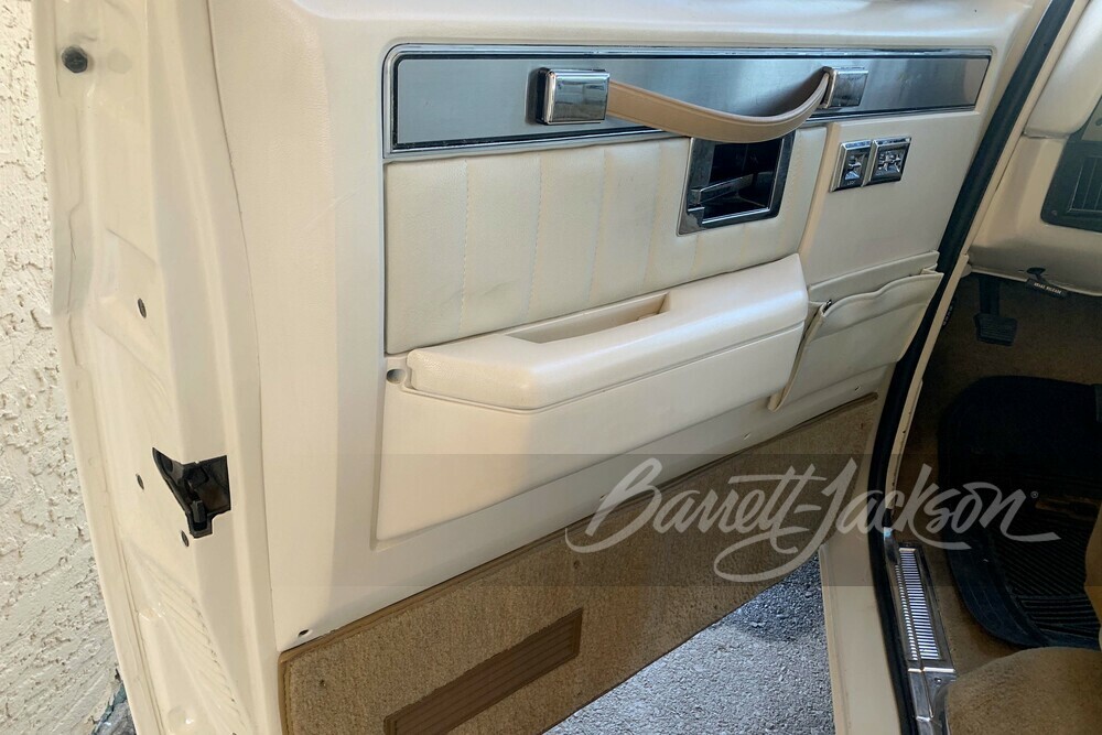 1986 CHEVROLET C10 CUSTOM DELUXE PICKUP - Misc 4 - 248000