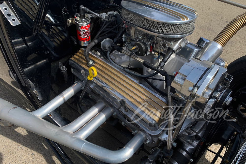 1932 FORD CUSTOM ROADSTER - Engine - 248088