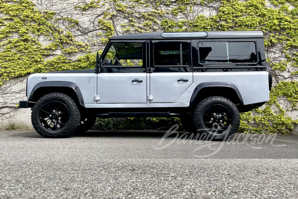 1992 LAND ROVER DEFENDER 110 CUSTOM SUV - Side Profile - 248111