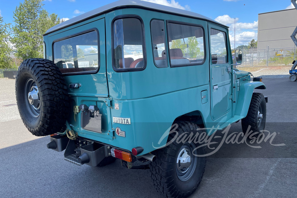 1980 TOYOTA LAND CRUISER FJ40 - Rear 3/4 - 248151