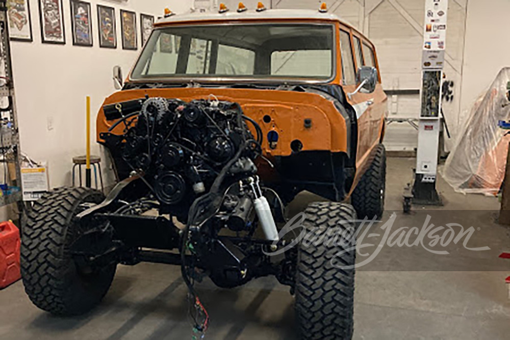 1968 CHEVROLET SUBURBAN CUSTOM SUV - Misc 3 - 248219
