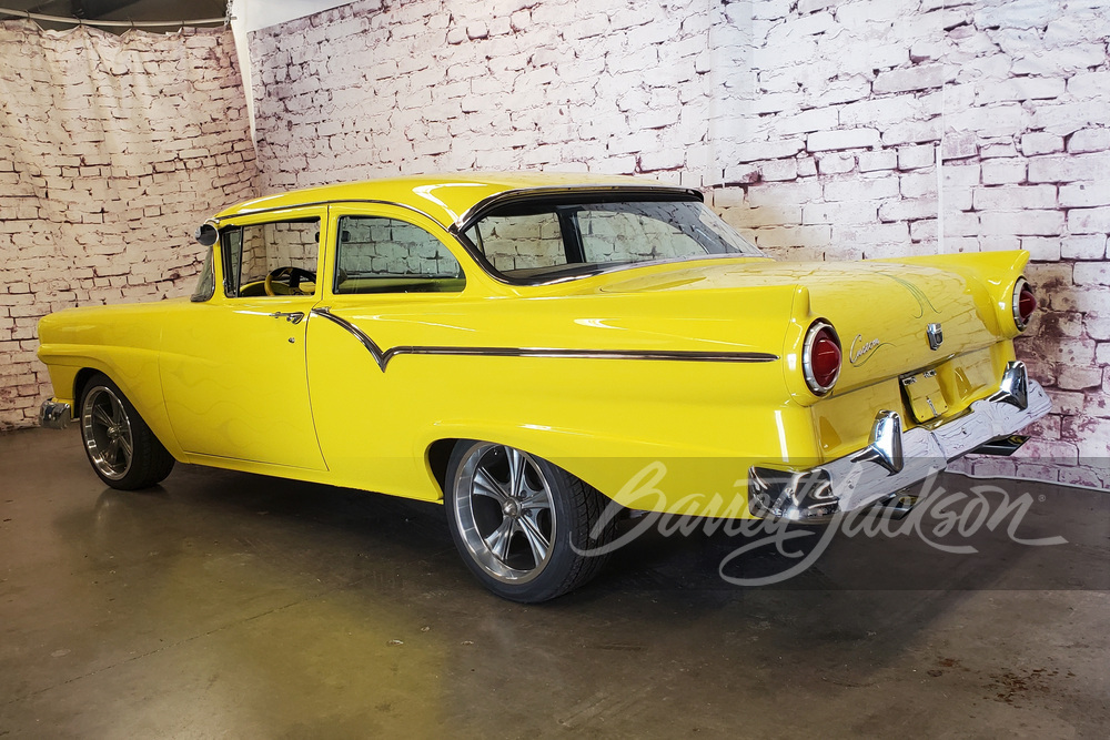 1957 FORD CUSTOM COUPE - Rear 3/4 - 248242