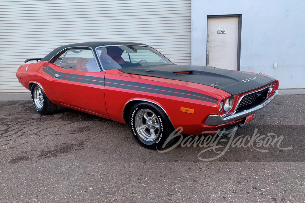 1972 DODGE CHALLENGER - Front 3/4 - 248263