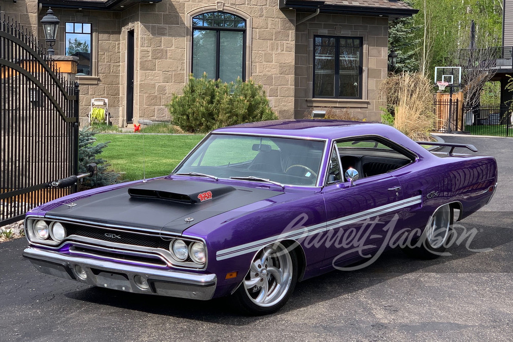 1970 PLYMOUTH GTX HEMI CUSTOM COUPE - Front 3/4 - 248440