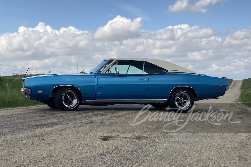 1969 DODGE CHARGER R/T 440 - Side Profile - 248699