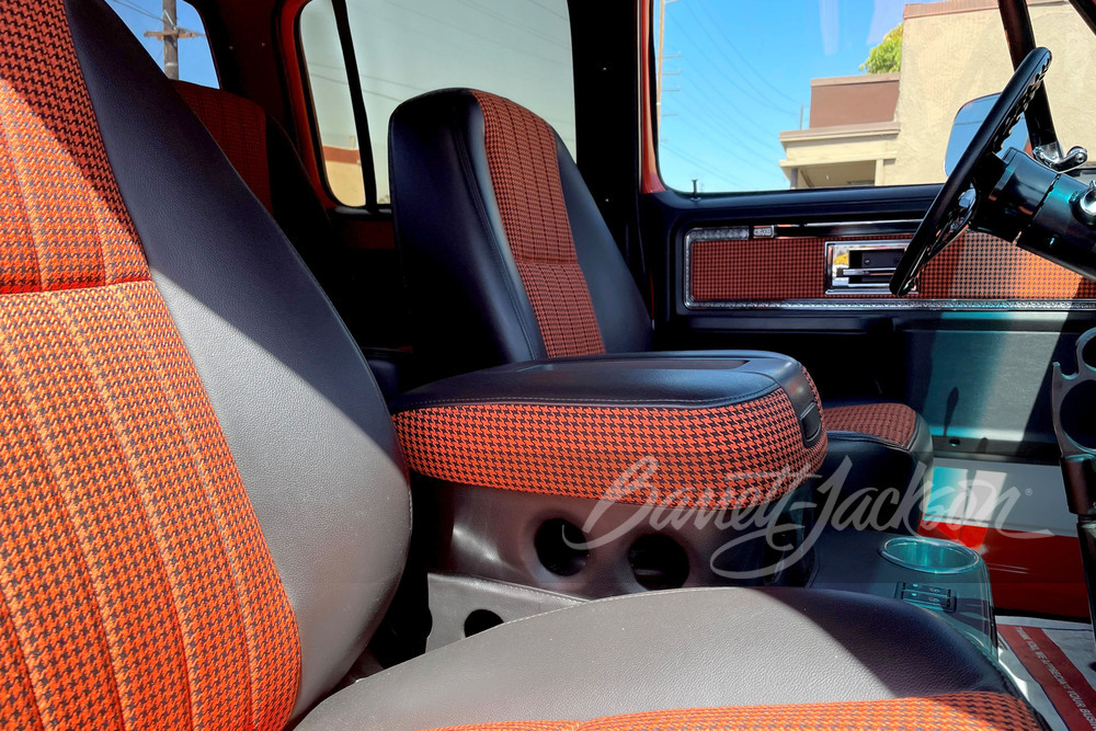 1974 CHEVROLET C20 CUSTOM PICKUP - Interior - 248984