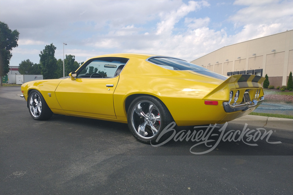 1971 CHEVROLET CAMARO SS CUSTOM COUPE - Rear 3/4 - 249546
