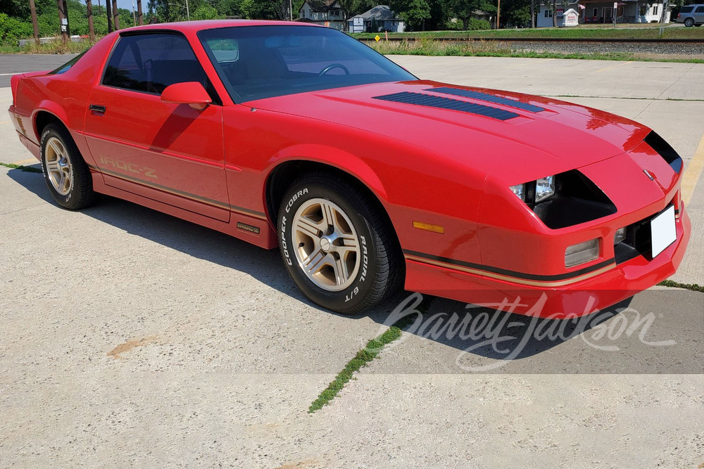 1989 CHEVROLET CAMARO IROC-Z - Front 3/4 - 249810