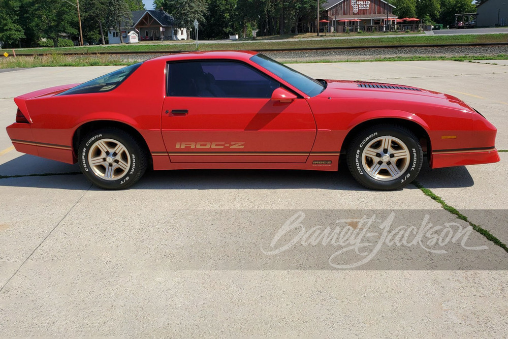 1989 CHEVROLET CAMARO IROC-Z - Side Profile - 249810