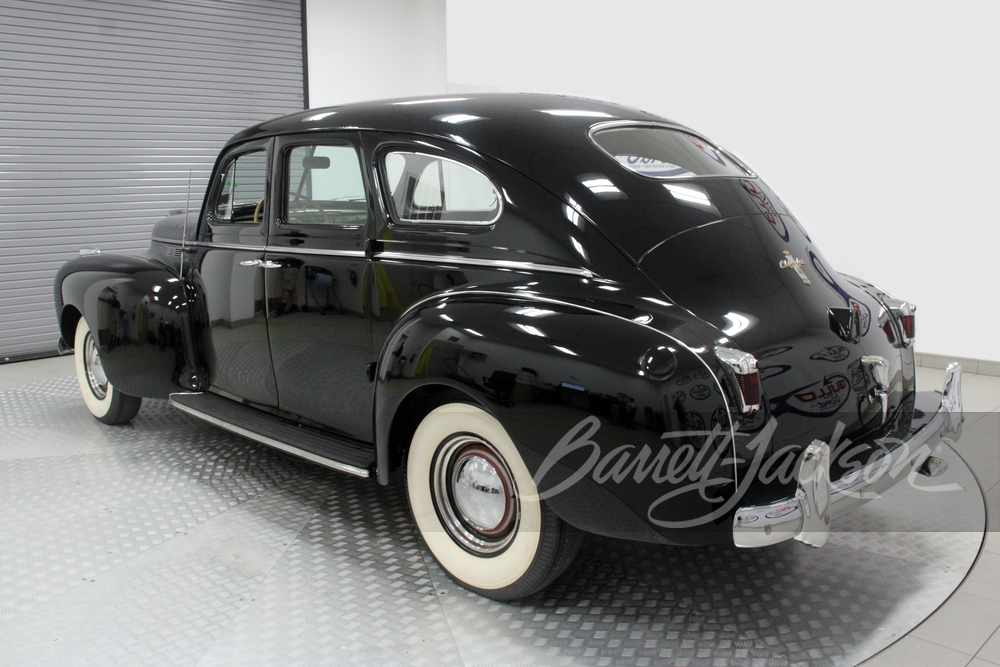 1940-chrysler-new-yorker-4-door-sedan-rear-3-4-249920