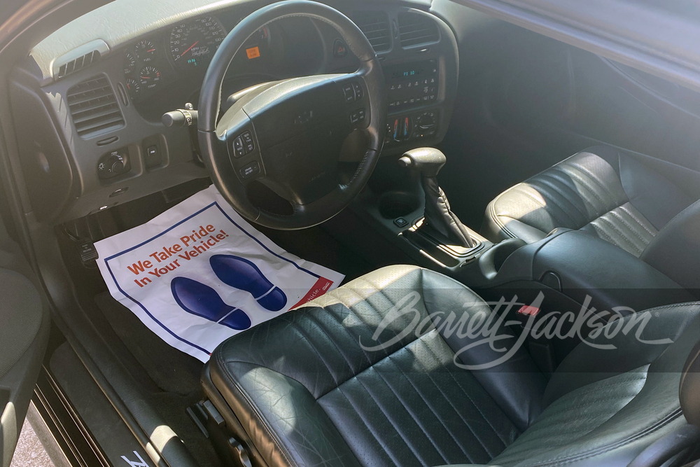2004 CHEVROLET MONTE CARLO SS DALE EARNHARDT INTIMIDATOR SERIES - Interior - 250529