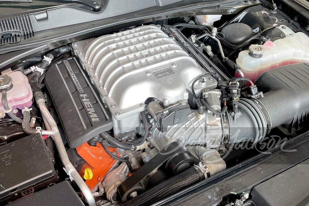 2015 DODGE CHALLENGER SRT HELLCAT - Engine - 250644