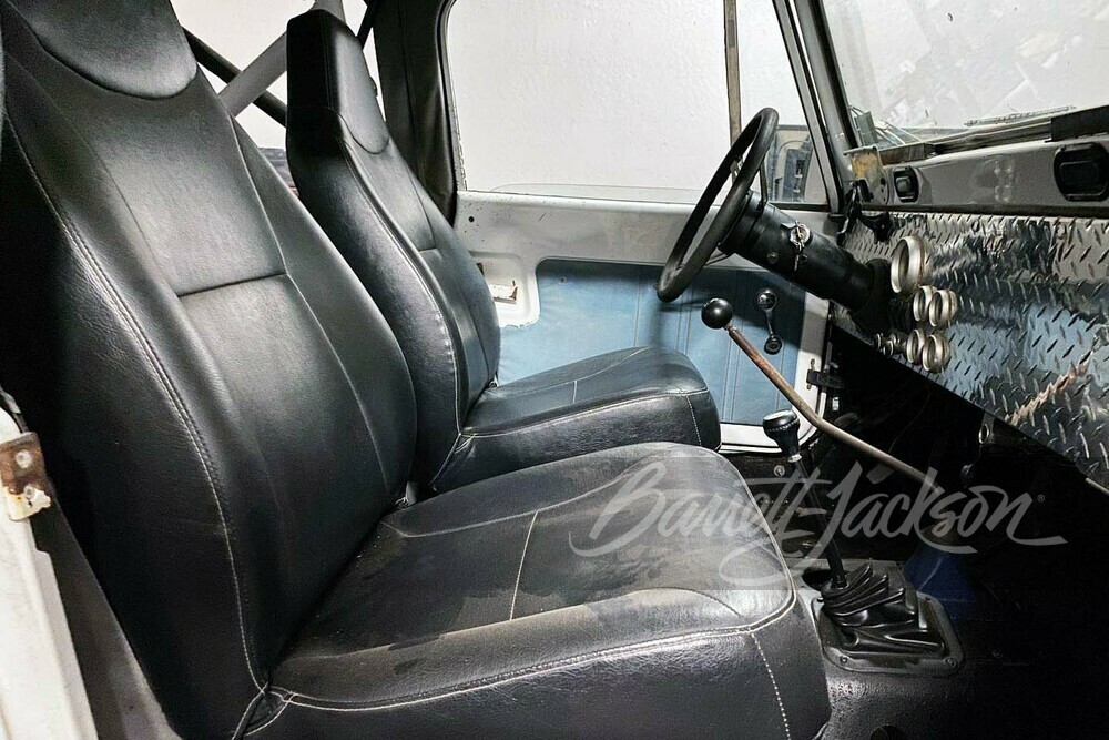 1984 JEEP CJ7 CUSTOM SUV - Interior - 251335