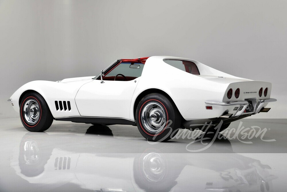 1968 CHEVROLET CORVETTE L88 - Rear 3/4 - 251342