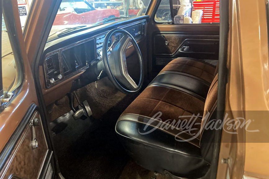 1975 FORD F-150 SUPERCAB PICKUP - Interior - 251450