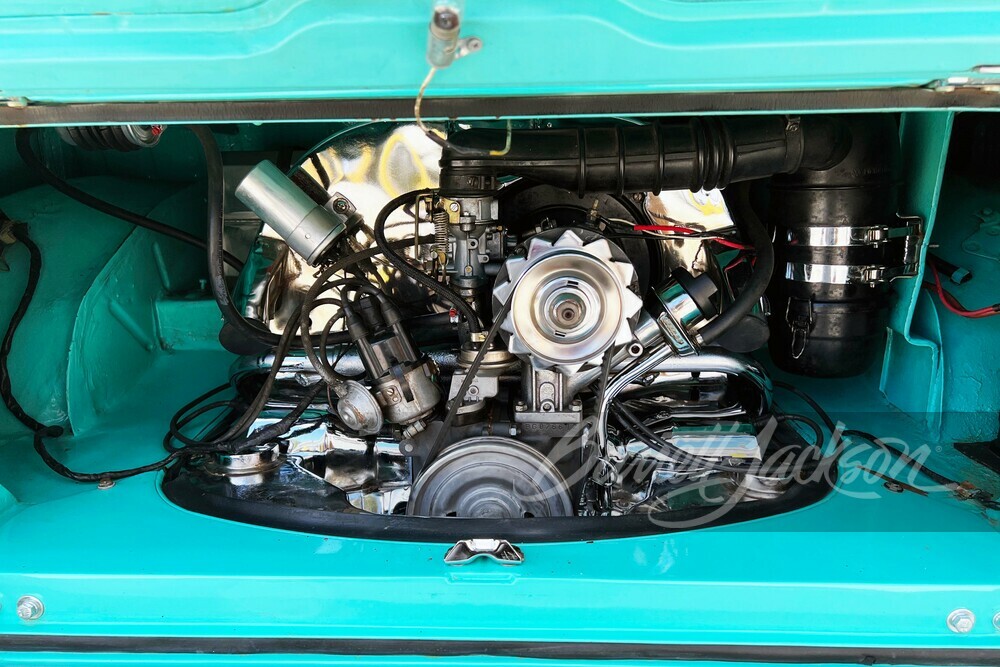 1972 VOLKSWAGEN 23-WINDOW RE-CREATION BUS - Engine - 251519