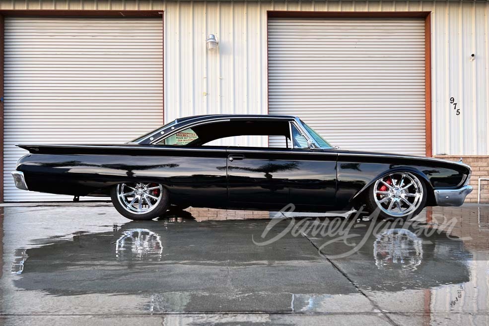 1960 FORD STARLINER CUSTOM BUBBLE TOP - Side Profile - 251581