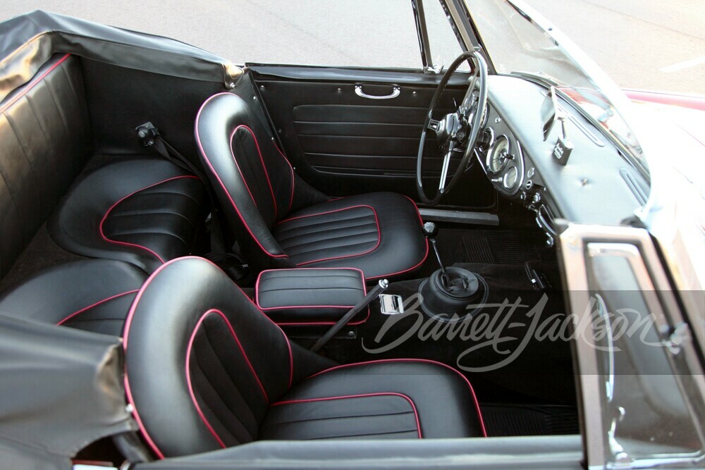 1963 AUSTIN-HEALEY 3000 MARK II BJ7 CONVERTIBLE - Interior - 251629