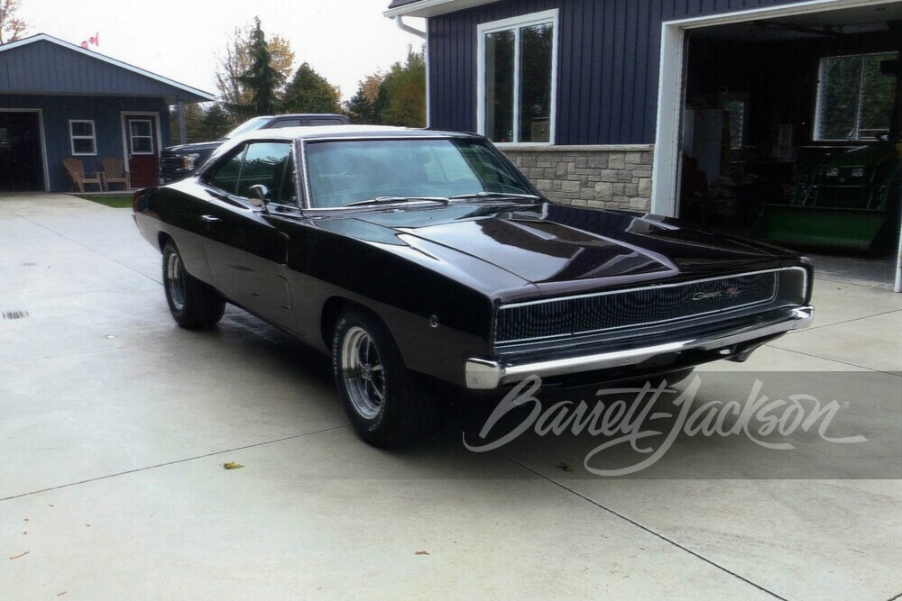 1968 DODGE CHARGER R/T CUSTOM COUPE - Front 3/4 - 251646