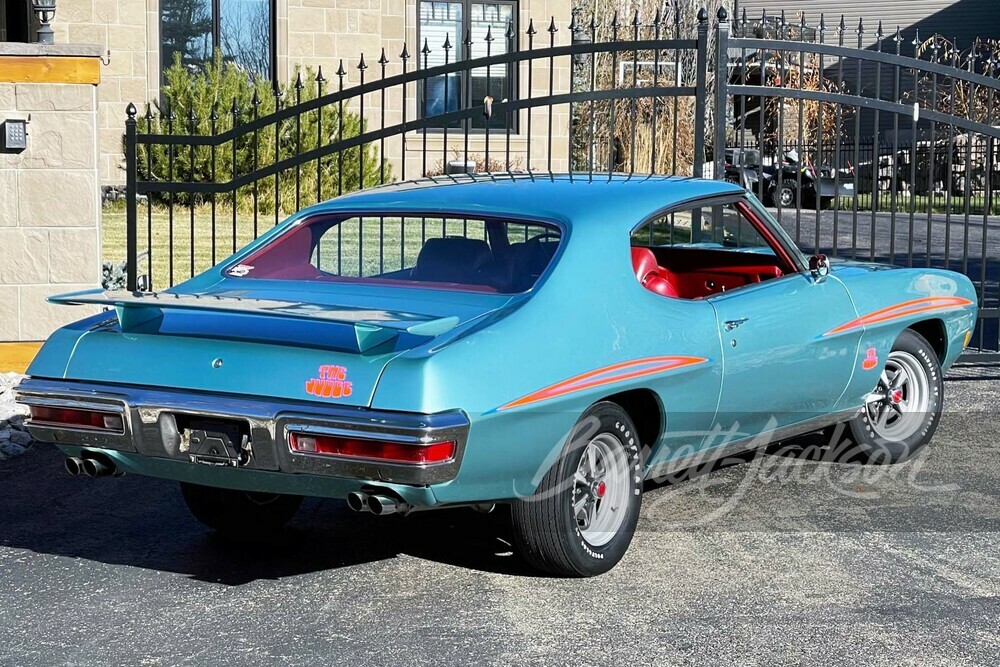 1970 PONTIAC GTO JUDGE RAM AIR III - Rear 3/4 - 251717