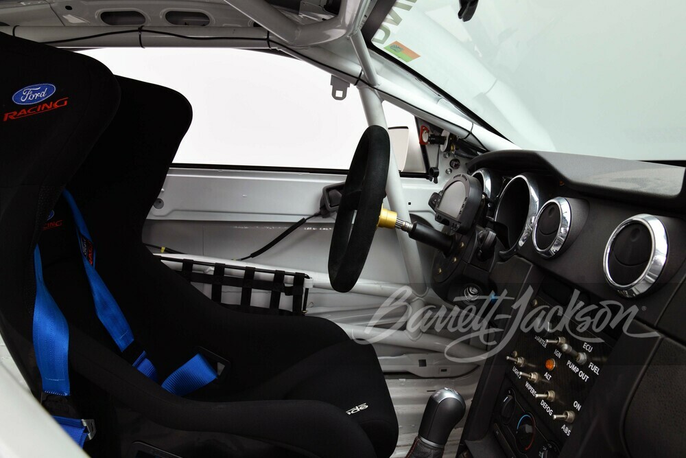 2007 FORD MUSTANG FR500C RACE CAR - Misc 28 - 251835