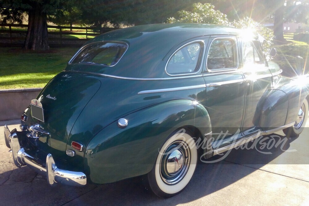 1942 CHEVROLET SPECIAL DELUXE SEDAN Rear 3 4 251936 1942-chevrolet-special-deluxe-sedan-rear-3-4-251936