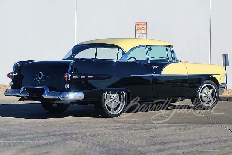 1956 PONTIAC CHIEFTAIN CUSTOM HARDTOP - Rear 3/4 - 251939