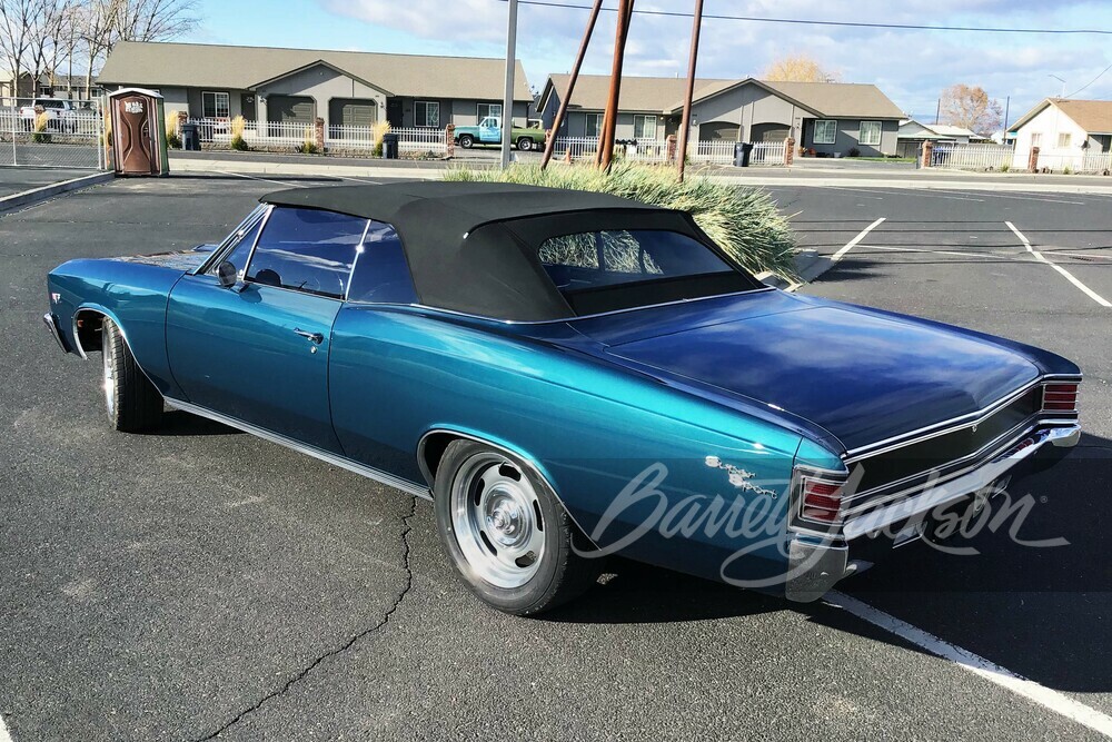 1967 CHEVROLET CHEVELLE CUSTOM CONVERTIBLE - Rear 3/4 - 251981
