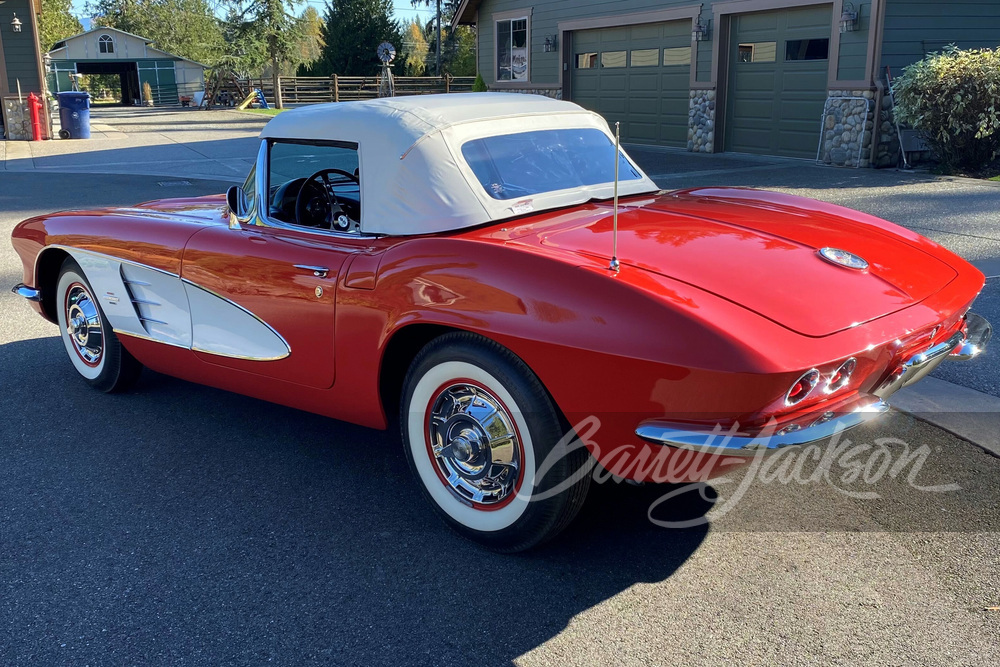 1961 CHEVROLET CORVETTE 283/270 CONVERTIBLE - Rear 3/4 - 252150