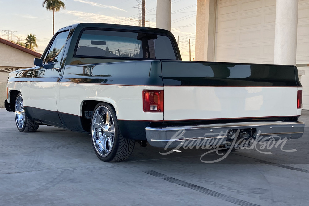 1974 CHEVROLET C10 CUSTOM PICKUP - Rear 3/4 - 252153