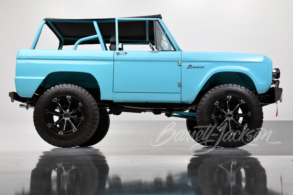 Large Size Beautiful Restoration in Turquoise 1967 Ford Bronco New Metal Sign