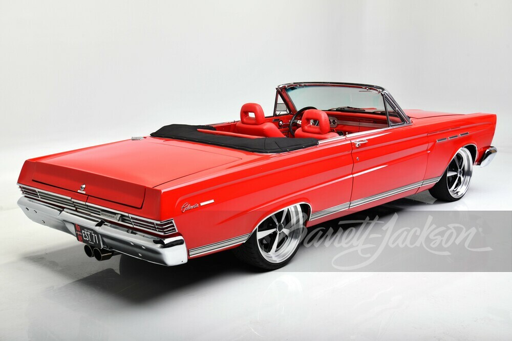 1965 MERCURY COMET CUSTOM CONVERTIBLE - Rear 3/4 - 252247