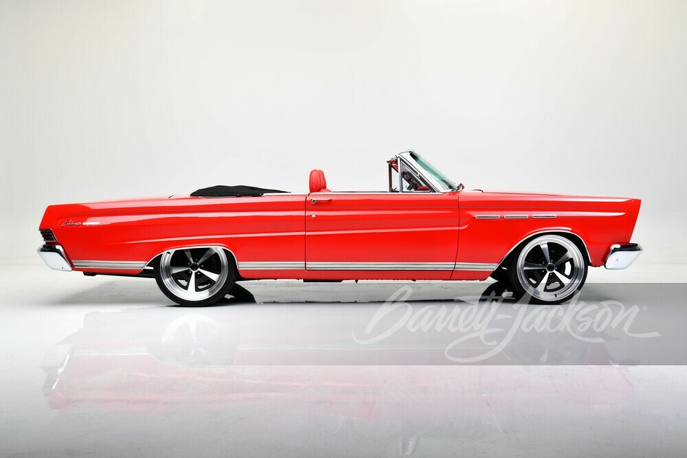 1965 MERCURY COMET CUSTOM CONVERTIBLE - Side Profile - 252247