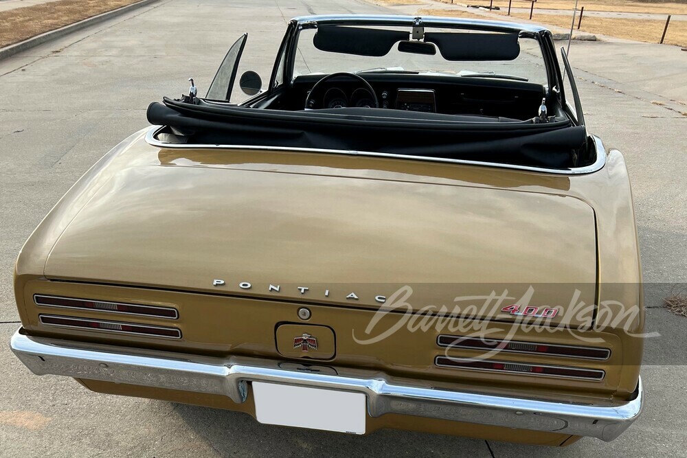 1967 PONTIAC FIREBIRD 400 CONVERTIBLE - Rear 3/4 - 252347