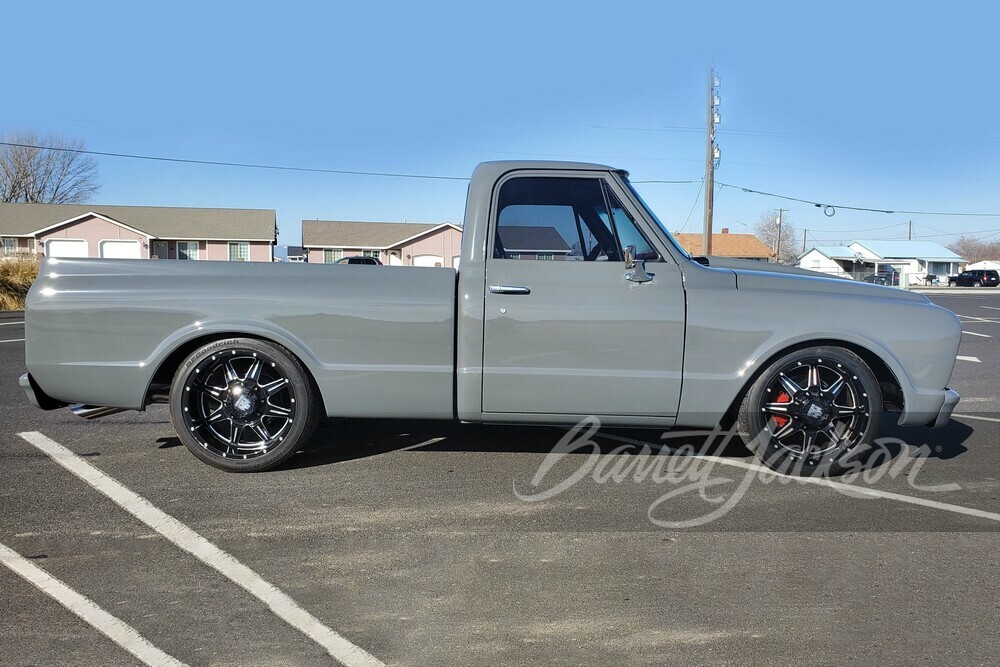 1971 CHEVROLET C10 CUSTOM PICKUP - Side Profile - 252359