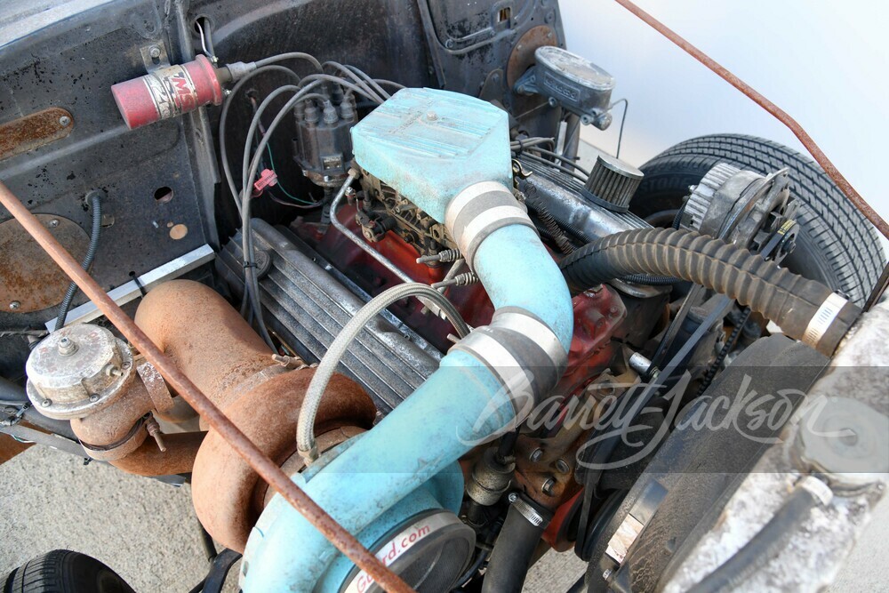 1949 CHEVROLET FLEETLINE CUSTOM COUPE "THE FATE OF THE FURIOUS" - Engine - 252455