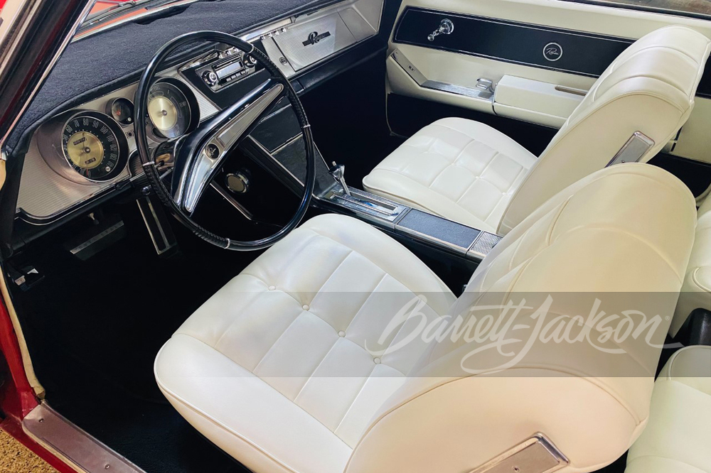 1963 BUICK RIVIERA - Interior - 252471