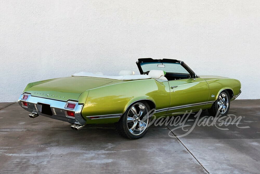1971 OLDSMOBILE CUTLASS SUPREME CONVERTIBLE - Rear 3/4 - 252513