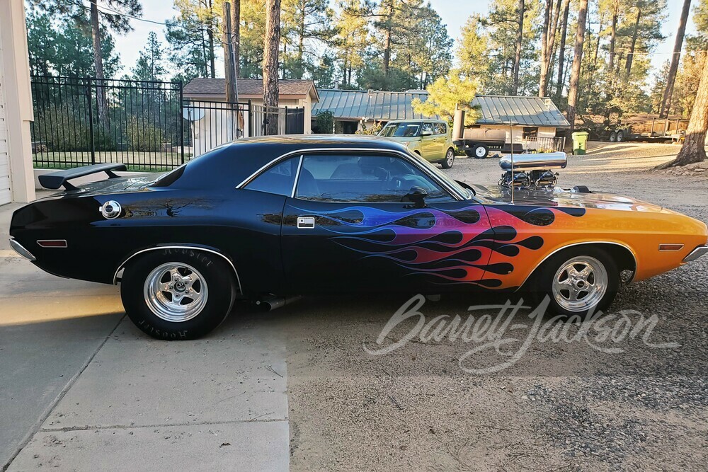 1971 DODGE CHALLENGER CUSTOM COUPE - Side Profile - 252574