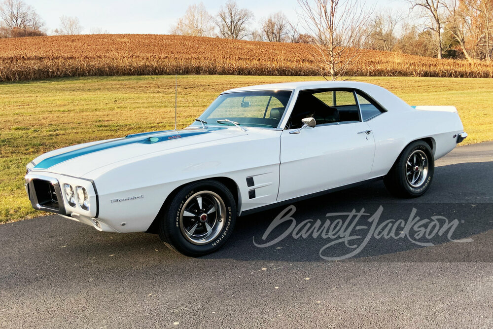 1969 PONTIAC FIREBIRD 400 - Front 3/4 - 252658