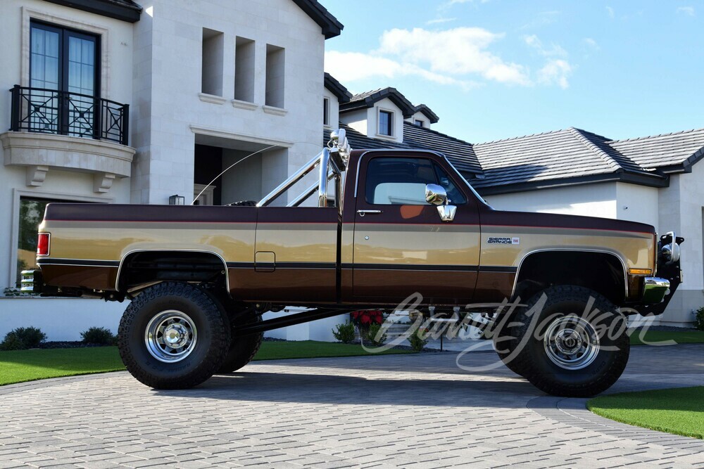 1984 CHEVROLET K10 "FALL GUY" PICKUP RE-CREATION - Side Profile - 252907