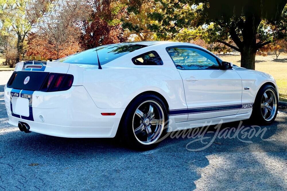 2011 FORD SHELBY GT350 - Rear 3/4 - 253079