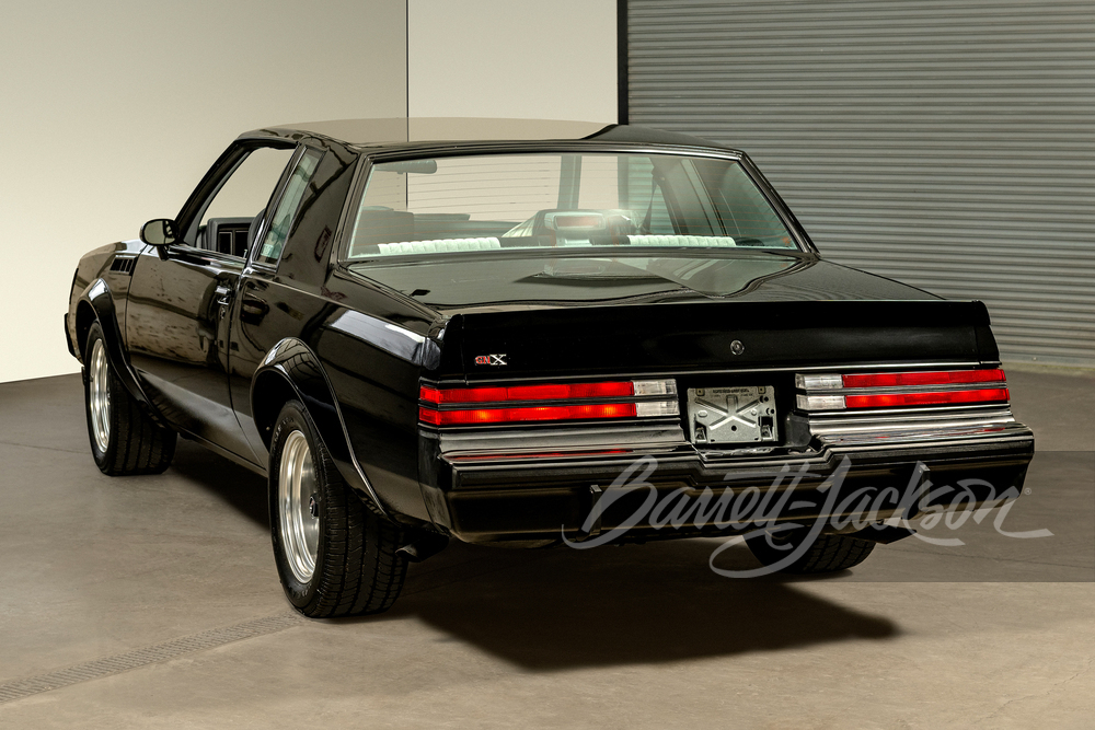 1987 BUICK GRAND NATIONAL GNX - Rear 3/4 - 253380
