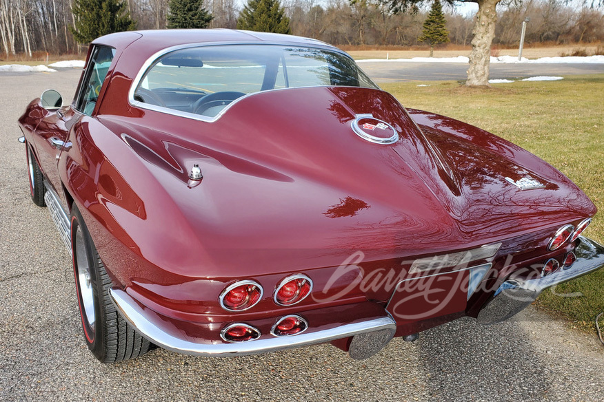 1967 CHEVROLET CORVETTE 427/390 - Rear 3/4 - 253394