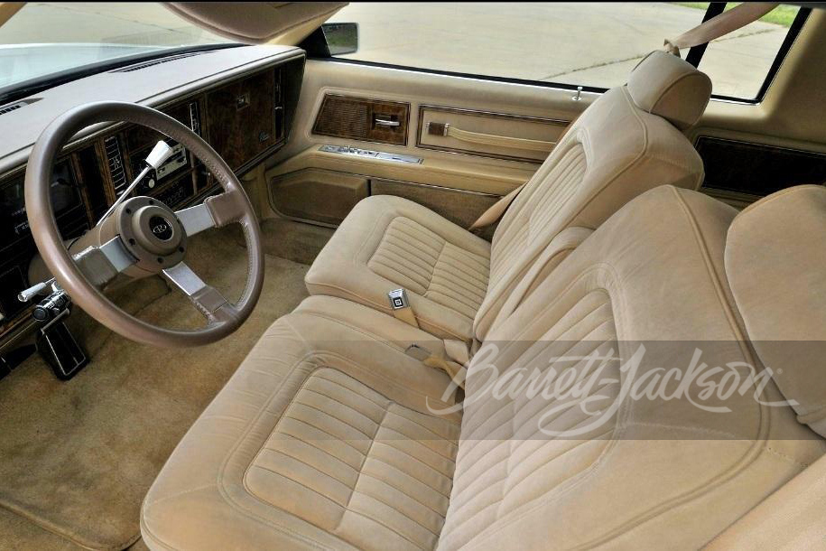 1985 BUICK RIVIERA - Interior - 253453