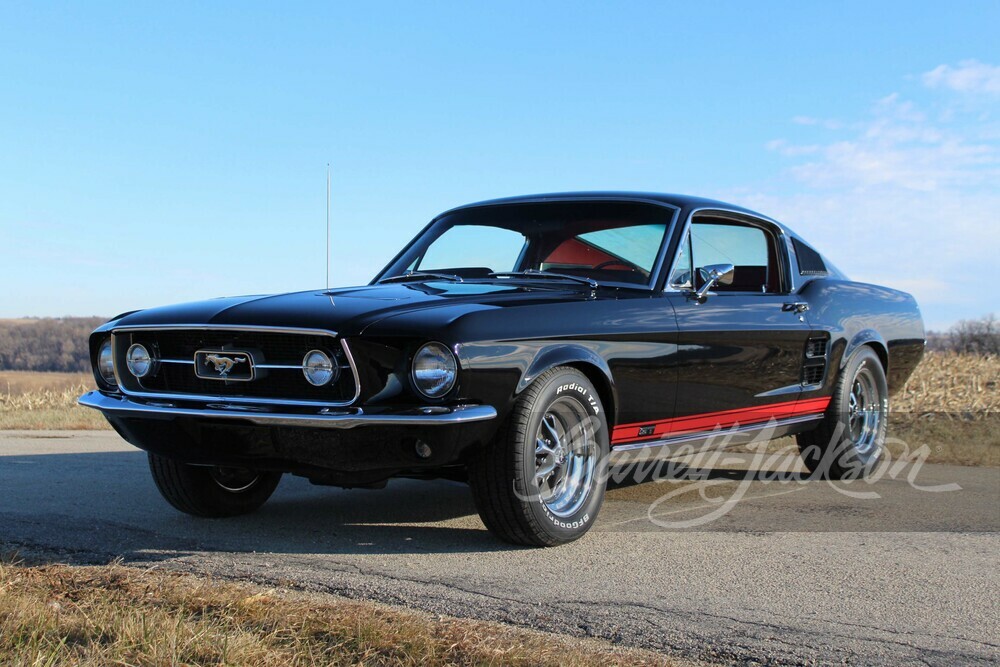 1967 FORD MUSTANG GT CUSTOM FASTBACK - Front 3/4 - 253883