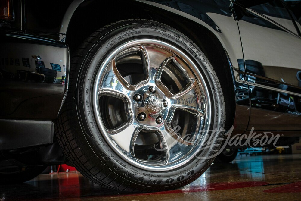 1990 CHEVROLET 454 SS CUSTOM PICKUP - Misc 3 - 253932