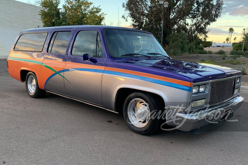1990 CHEVROLET SUBURBAN - Front 3/4 - 253945
