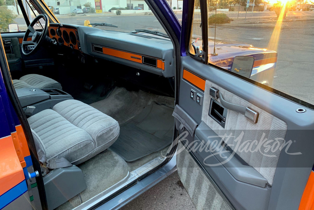 1990 CHEVROLET SUBURBAN - Misc 3 - 253945
