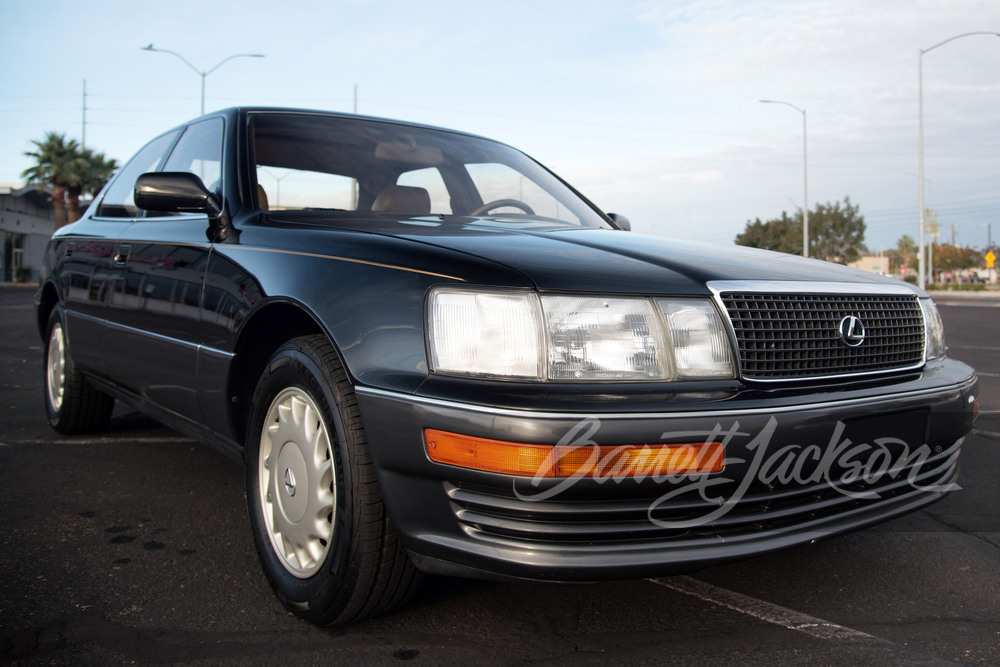 1992 LEXUS LS400 - Front 3/4 - 254512